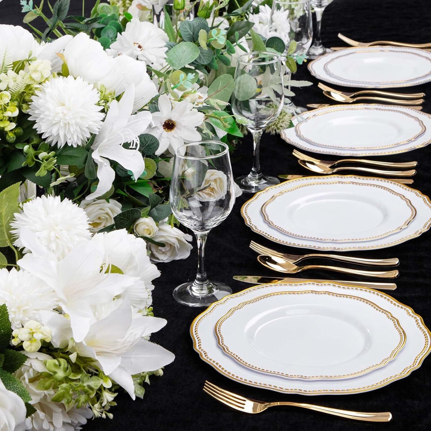 Gold Plastic Plates - White and Gold Disposable Dinnerware with Gold Rim, Heavy-duty, 10 inch, Dinner Plates for Party & Wedding